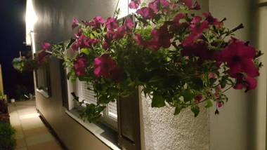 Marthys House With Hot Tub Looe