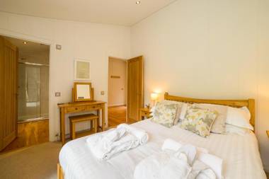 14 Stonerush Valley Looe