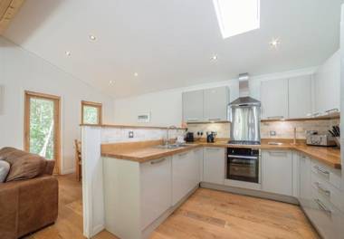 14 Stonerush Valley Looe