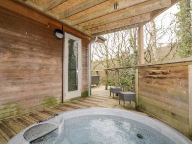 9 Stonerush Valley Looe