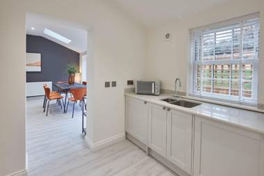 Host & Stay - Uggleby House