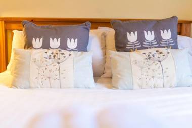 Oak House By Seren Property