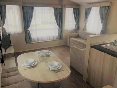 Spruce Deluxe Holiday Home