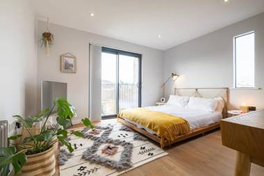 Beach house with hot tub parking and cinema room