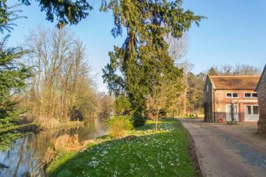 Boathouse Barn - Norfolk Holiday Properties