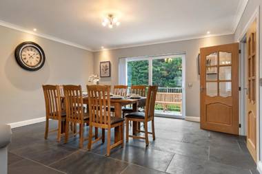 Maynor - Large Luxury House Log Burner Central Location