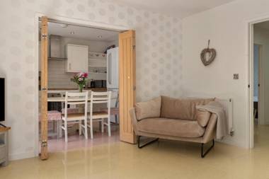 Parsonage Cottage- Peaceful Dog Friendly Cottage