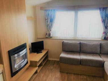 Poplar Standard Holiday Home
