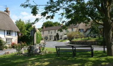 The Rose & Crown Ashbury