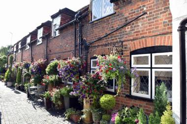 Luxury Eton House 5 minute walk to Windsor Castle