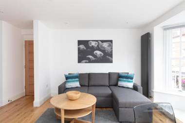 Hampden Apartments - The Louis