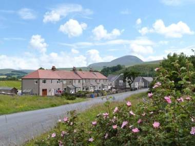 4 Helwith Bridge Cottages