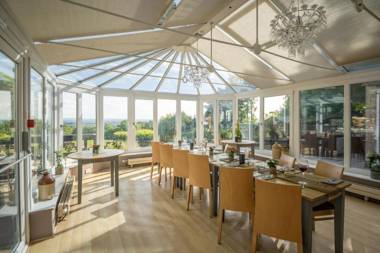 Rising Sun Pub Restaurant and Room