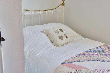 Host & Stay - Waterleap Cottage