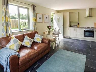 The Lodge Lower Trefedw