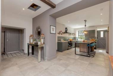 Rachel's Farm luxury escapes with Hots Tubs