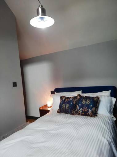 Longstone Bed & Breakfast