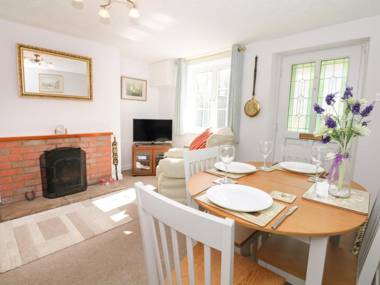 Poppy Cottage Charlton Marshall