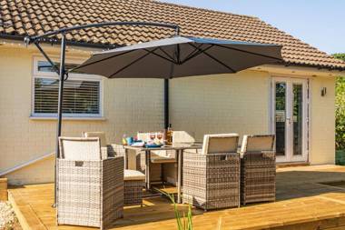 Corner cottage Forest & Sea sleeps up to 8 new