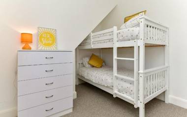 Just Stay Wales - Heatherslade House Southgate