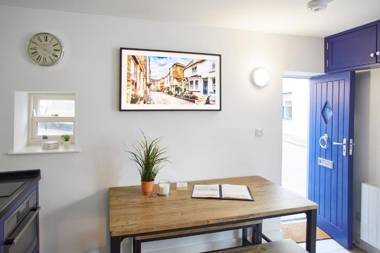 Host & Stay - Harbour Cottage