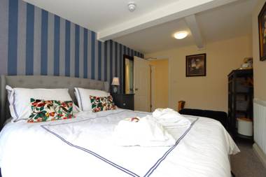 The Little Lion Inn Red Lion