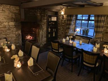 Lion and Unicorn Hotel