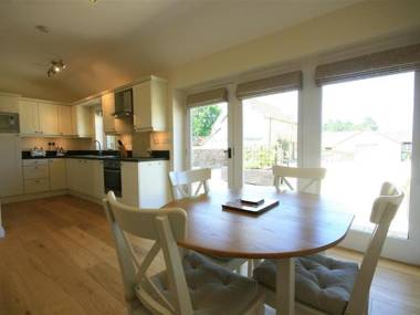 Nutchat Barn BURFORD