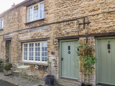 6 George Yard BURFORD