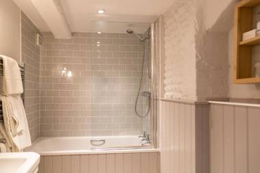 The White Horse Blakeney