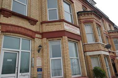 Arrandale Apartments