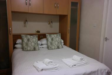 Arrandale Apartments