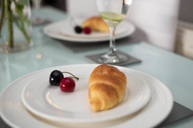 PREMIER - Wishaw En-Suite Apartment