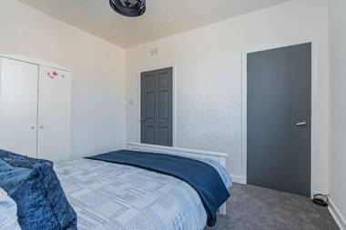 Apartment beyond forth Bridges - 3bed free parking