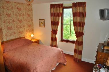 Forest How Guest House