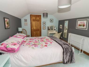 Cottage on the Common