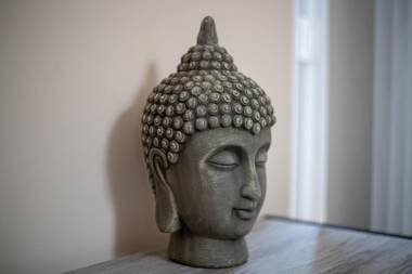 The Coach House - London Heathrow Serviced Apartments