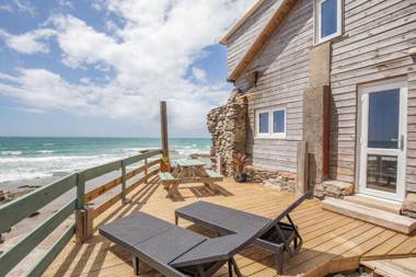 Beachcomber's Cottage