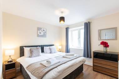 1-bedroom apartment with balcony Hoddesdon