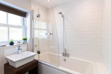 Velvet 2-bedroom apartment Brewery Road Hoddesdon