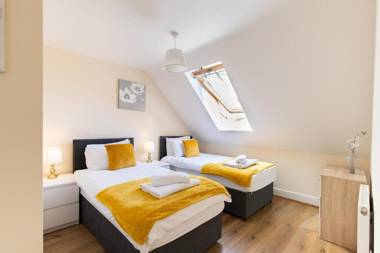 Velvet 1-bedroom penthouse Clockhouse Hoddesdon