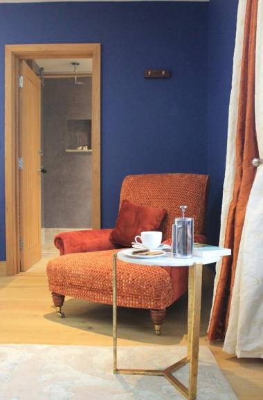 The Lodge at Hemingford Grey House