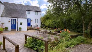 Rowrah Hall - The Old Hayloft