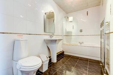 New Boston Guest Accommodation