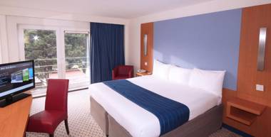 Ramada London North
