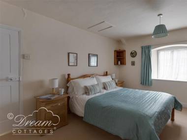 Tavern Way CORFE CASTLE