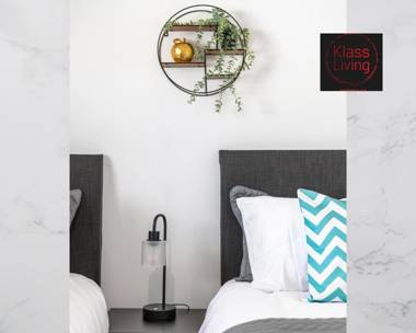 Three Bedroom Apartment by Klass Living Serviced Accommodation Coatbridge- Berwick Apartment With WiFi and Parking