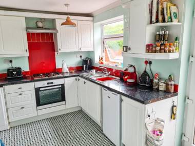 62 Danlan Road Burry Port