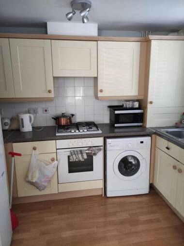 Immaculate 1-Bed Apartment in Borehamwood