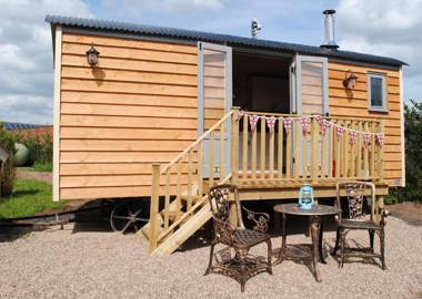 The Little John Petite Cosy Cabin at Fairview Farm Nottingham set in 88 acres